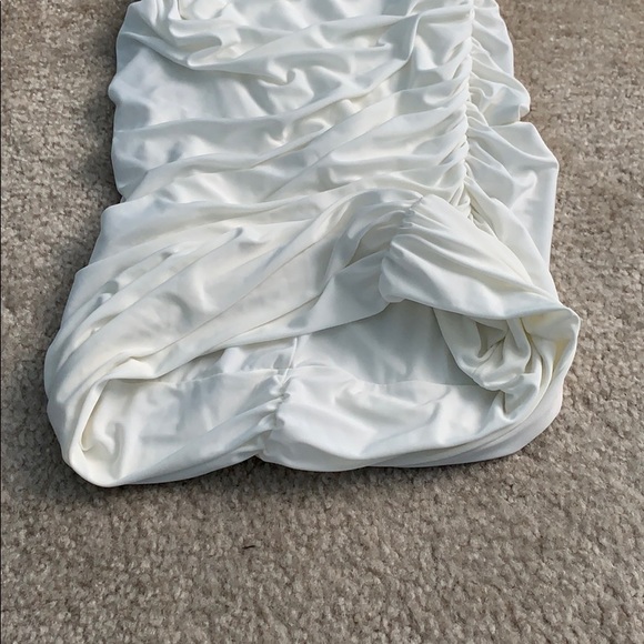 Women’s White Pencil Off Shoulder Mini Dress - Picture 4 of 6